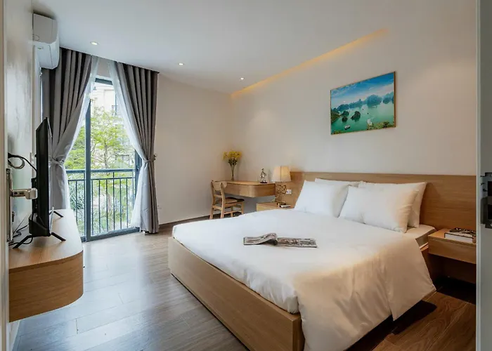 The Beautiful In New Life Tower * Hạ Long